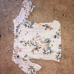 Off the shoulder - cute top